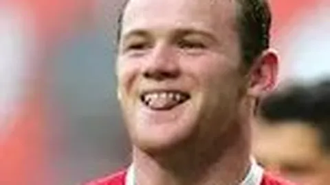 《激战英超第13轮！齐尔克泽神射连场，小角度吊射成焦点，谁能脱颖而出夺最佳？》